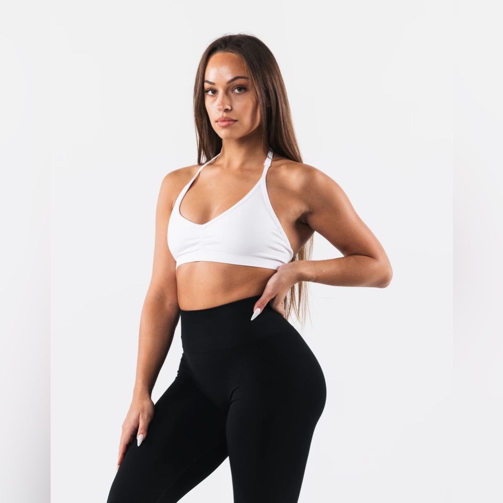 Alphalete Amplify Halter Bra - White